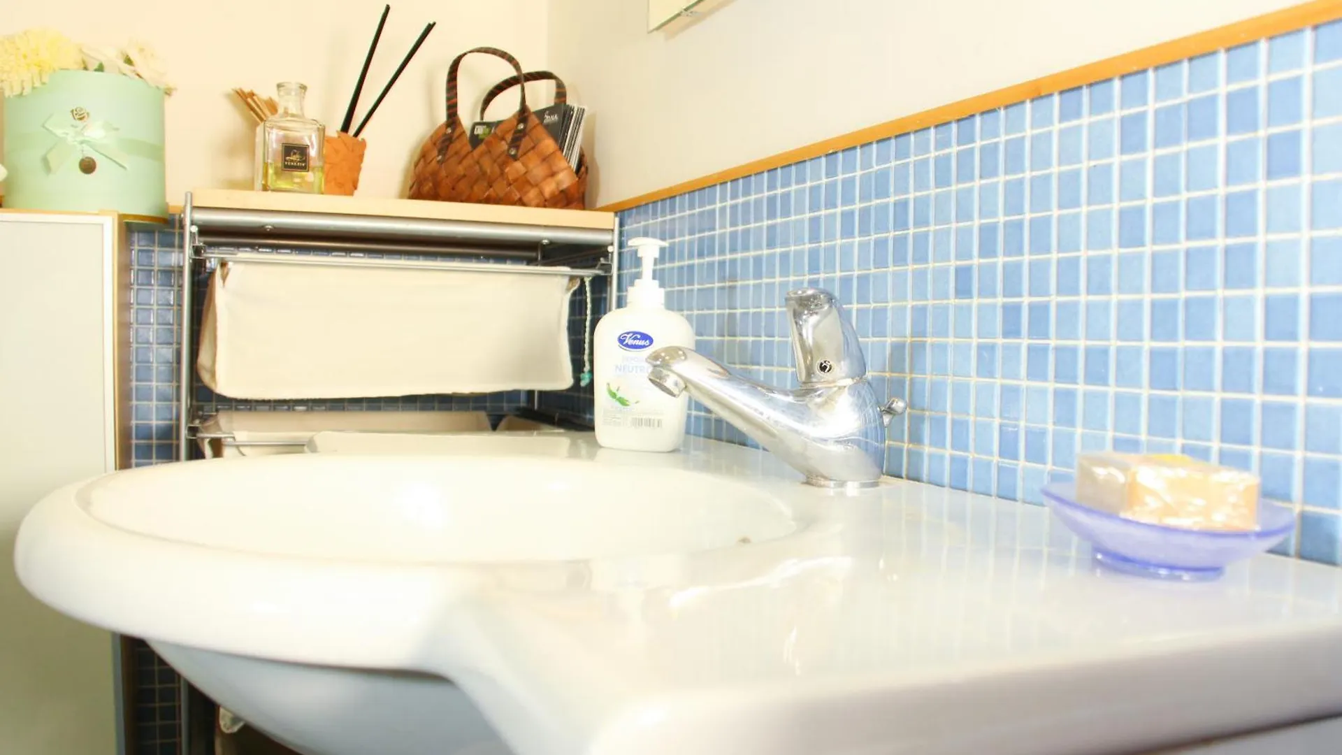 Metro Amedeo - Stanza Privata Con Vasca Idromassaggio Apartment Naples Italy